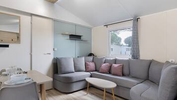 Televisio, pöytätennispöytä