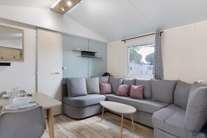 Televisio, pöytätennispöytä