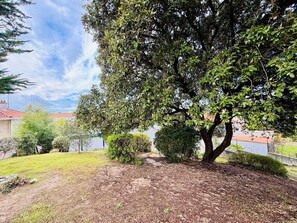 Property grounds - Family Home in Central Fromentine with Private Terrace, Wi-Fi & Air Conditioning (La Barre-de-Monts)