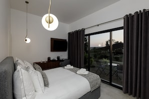 7 chambres, fer et planche Ă repasser, Wi-Fi, draps fournis