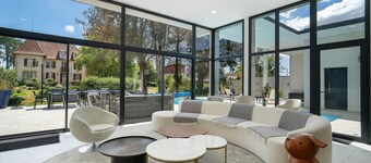 Villa L'Ermitage de la Tilleraie: Luxury Retreat in the Heart of Pécharmant Vineyards