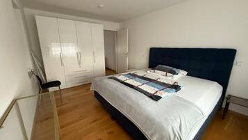 Fer et planche à repasser, Wi-Fi, draps fournis