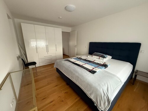 ,Neue Wohnung komplett eingerichtet, nähe Pasing Arcaden