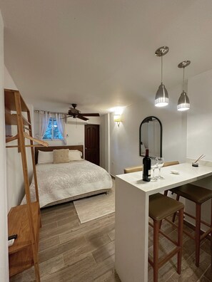 1 bedroom, free WiFi, bed sheets - Comfortable studio apartment in Prado Santa Marta 2. (Santa Marta)