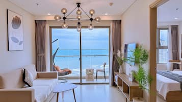 Appartement, 3 chambres, balcon, vue plage | Coin séjour