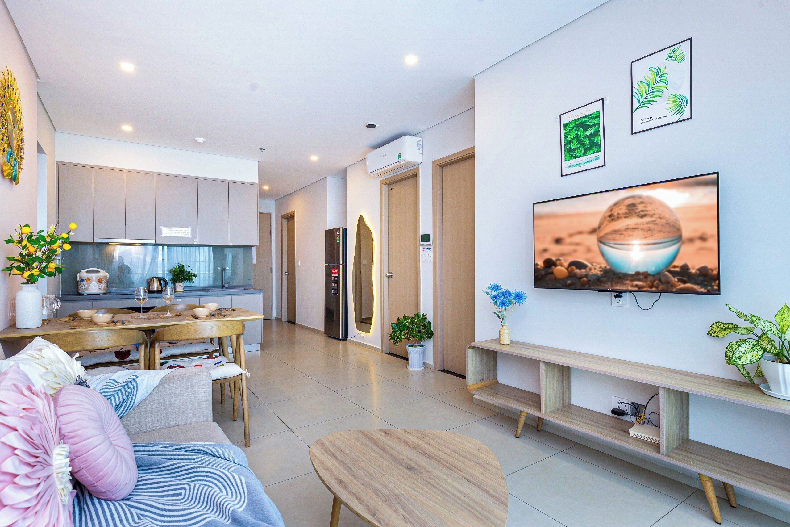 Căn hộ, 3 phòng ngủ, ban công, quang cảnh bãi biển | Khu phòng khách