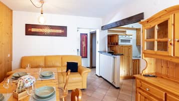 Apartment, Mountain View | Ruang tamu