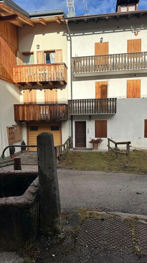 Fachada da propriedade