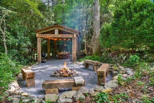 Cozy Cabin:  Trails & Family Memories