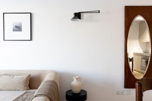 Living area - Modern SEAFRONT 2BR APT w Terrace & View (St. Paul's Bay)