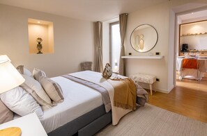 2 bedrooms, iron/ironing board, WiFi, bed sheets - Sinatra Suite Apartment with Private Terrace, Wi-Fi and Air Conditioning (Ispica)