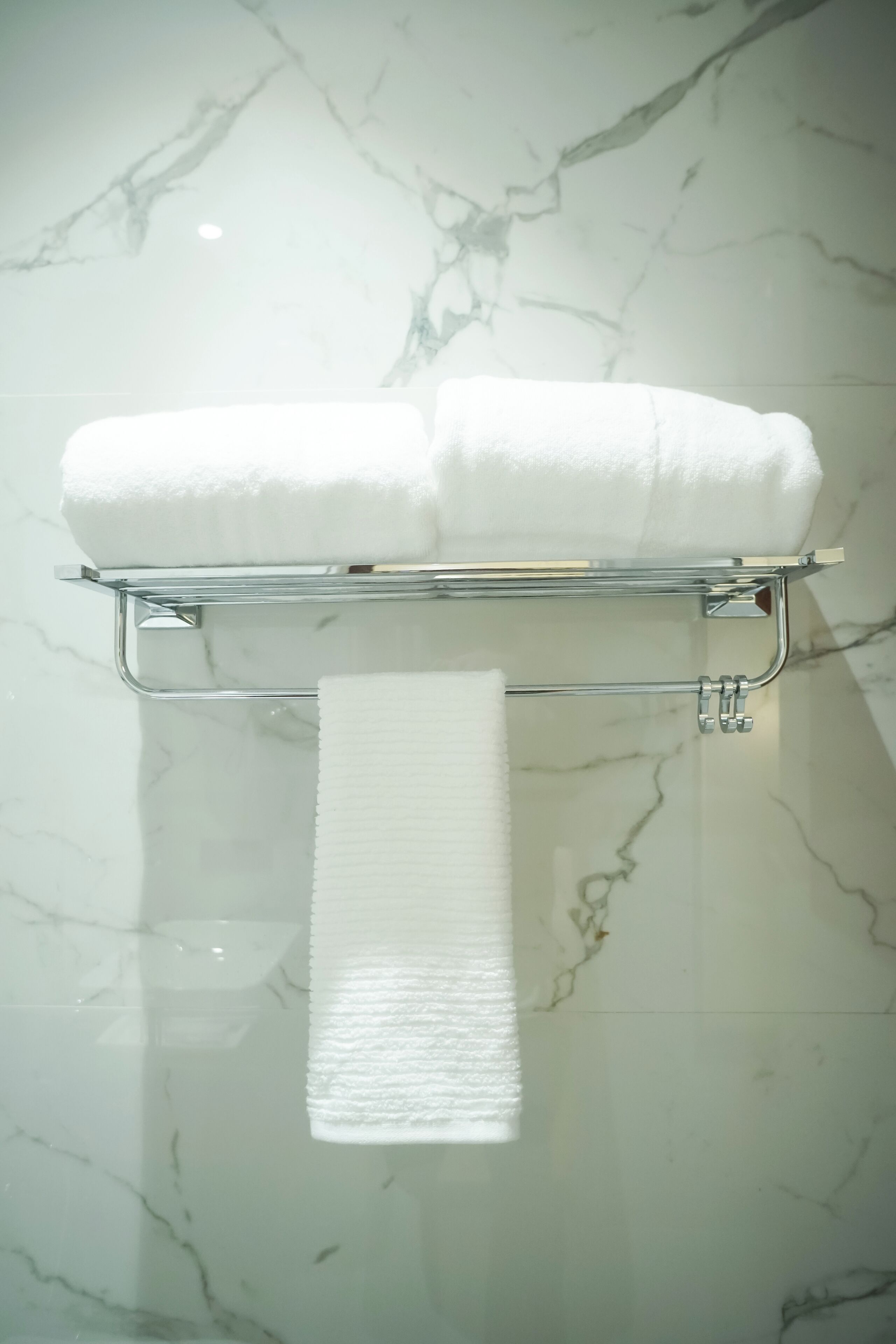 Kamar Double Deluks | Kamar mandi | Shower, perlengkapan mandi gratis, sabun, dan sampo