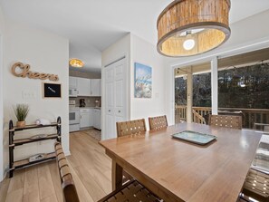 Dining - Isle Haven, 3 bedroom townhouse in the heart of town! (Emerald Isle)