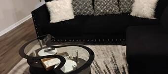 Maison Gris Terrific 4-bedroom house with AC in vibrant Atlanta, Ga