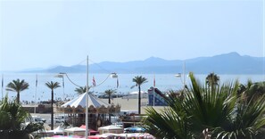 Beach nearby - Stunning Sea View, Central F2 Apartment with 17 m² Terrace (Canet Plage)