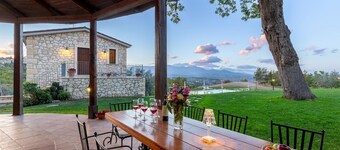 Villa Cusano 18, Emma Villas
