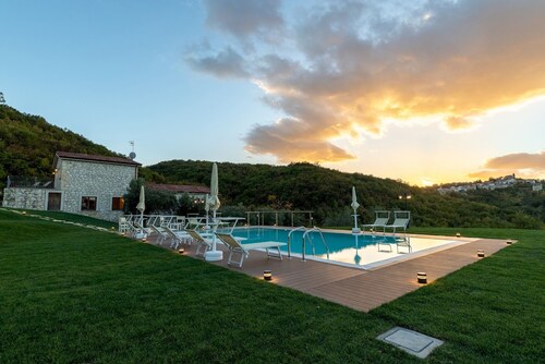 Villa Cusano 18, Emma Villas