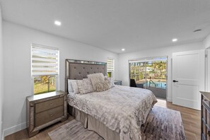 4 bedrooms, iron/ironing board, free WiFi, bed sheets - New to the vacation rental market - 2 night min Modern riverfront home 4 br 3 bath with stunning views, private heated pool & private dock access great for fishing, 4 bikes to explore, and minutes to Sanibel, Captiva, and local beaches. (Fort Myers)