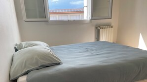 Uklassifisert bilde, 2 av 8, knapp