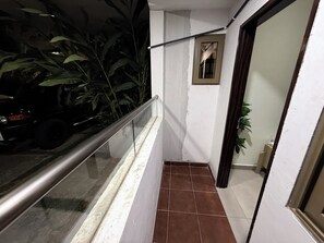 スタンダード スタジオ | アイロン / アイロン台、WiFi (無料)