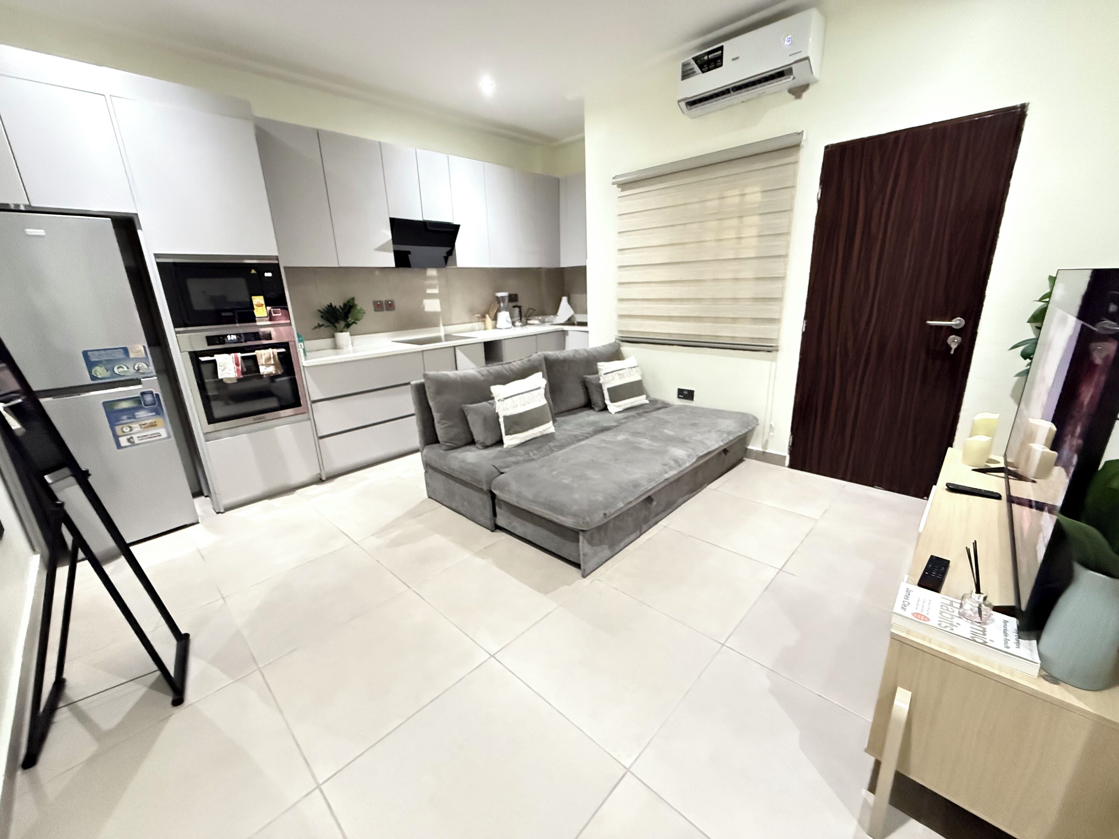 スタンダード スタジオ | アイロン / アイロン台、WiFi (無料)