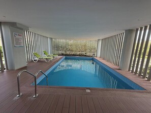 Açık yüzme havuzu 