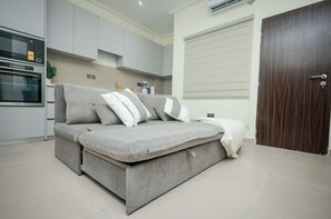 Standard-Studio | Bügeleisen/Bügelbrett, kostenloses WLAN