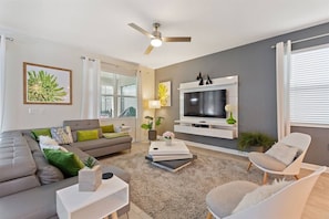 Smart TV, video games - Bookmark Villa 8BR @ Storey Lake w/ Pool (kissimmee)