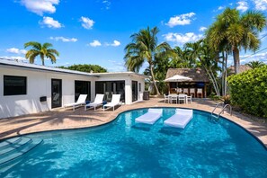 Pool - Stay At Lighthouse Point (Lighthouse Point)