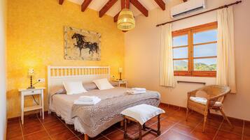 4 chambres, fer et planche Ă repasser, Wi-Fi, draps fournis