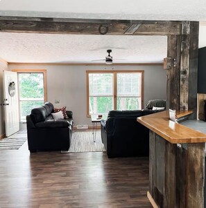 Interior - 3 Bedroom House Nestled quietly on 22 Private Acres in The Hocking Hills (Logan)