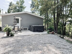 Outdoor dining - 3 Bedroom House Nestled quietly on 22 Private Acres in The Hocking Hills (Logan)