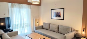 TV - Pretty apartment in Acropolis (Athens)