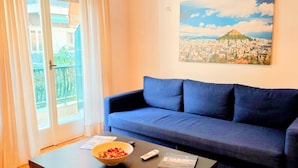 TV, offices - Sweet apartment in Acropolis (Athens)