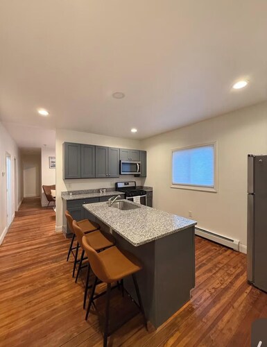 Cozy 2-bedroom apartment in Providence