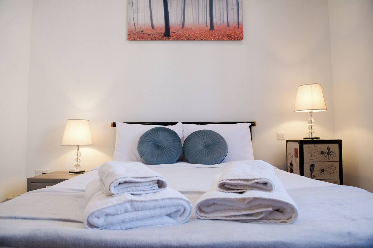 公寓, 陽台, 城市景觀 | 遮光布/窗簾、免費無線上網