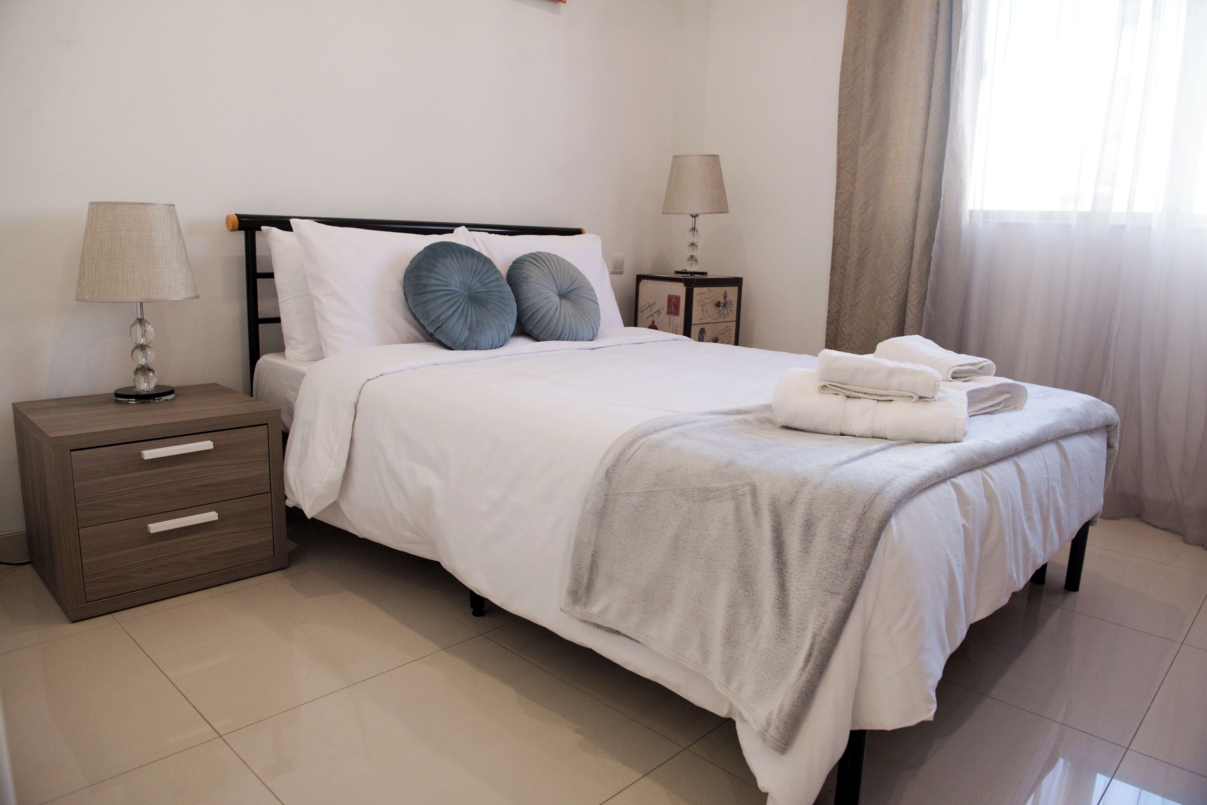 Appartement, balkon, uitzicht op stad | Verduisterende gordijnen, gratis wifi