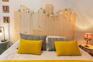 1 habitación, tabla de planchar con plancha, wifi y ropa de cama 