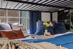 4 Schlafzimmer, Schreibtisch, Bügeleisen/Bügelbrett, WLAN