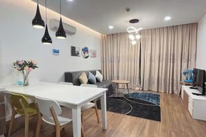 Suíte premier, 2 quartos, acesso ao Club Lounge, vista para a cidade | Roupas de cama de algodão egípcio, roupas de cama premium