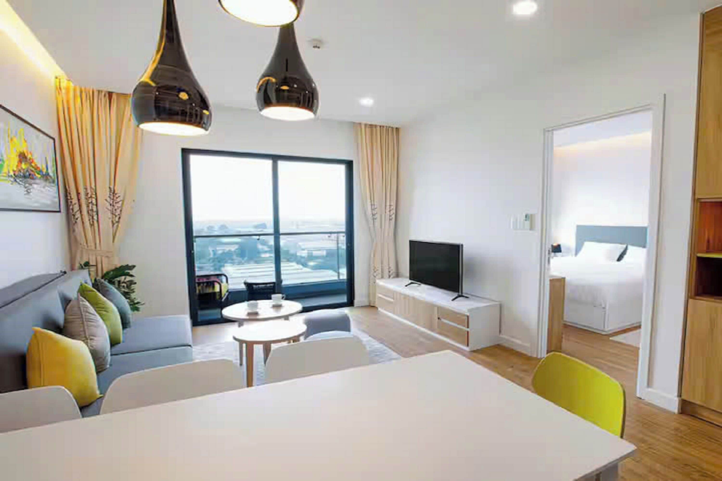 Grand Suite, 1 Bedroom, Club Lounge Access, City View | Egyptian cotton sheets, premium bedding, down comforters