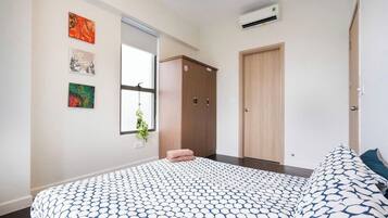 In-room safe, desk, laptop workspace, blackout curtains