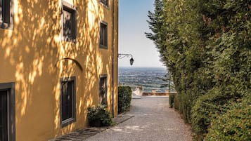 Enceinte de lâhĂ©bergement