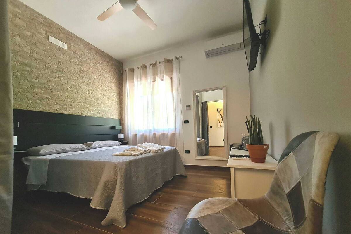 Comfort Double Room, Hill View | In-room safe, soundproofing, iron/ironing board, free WiFi