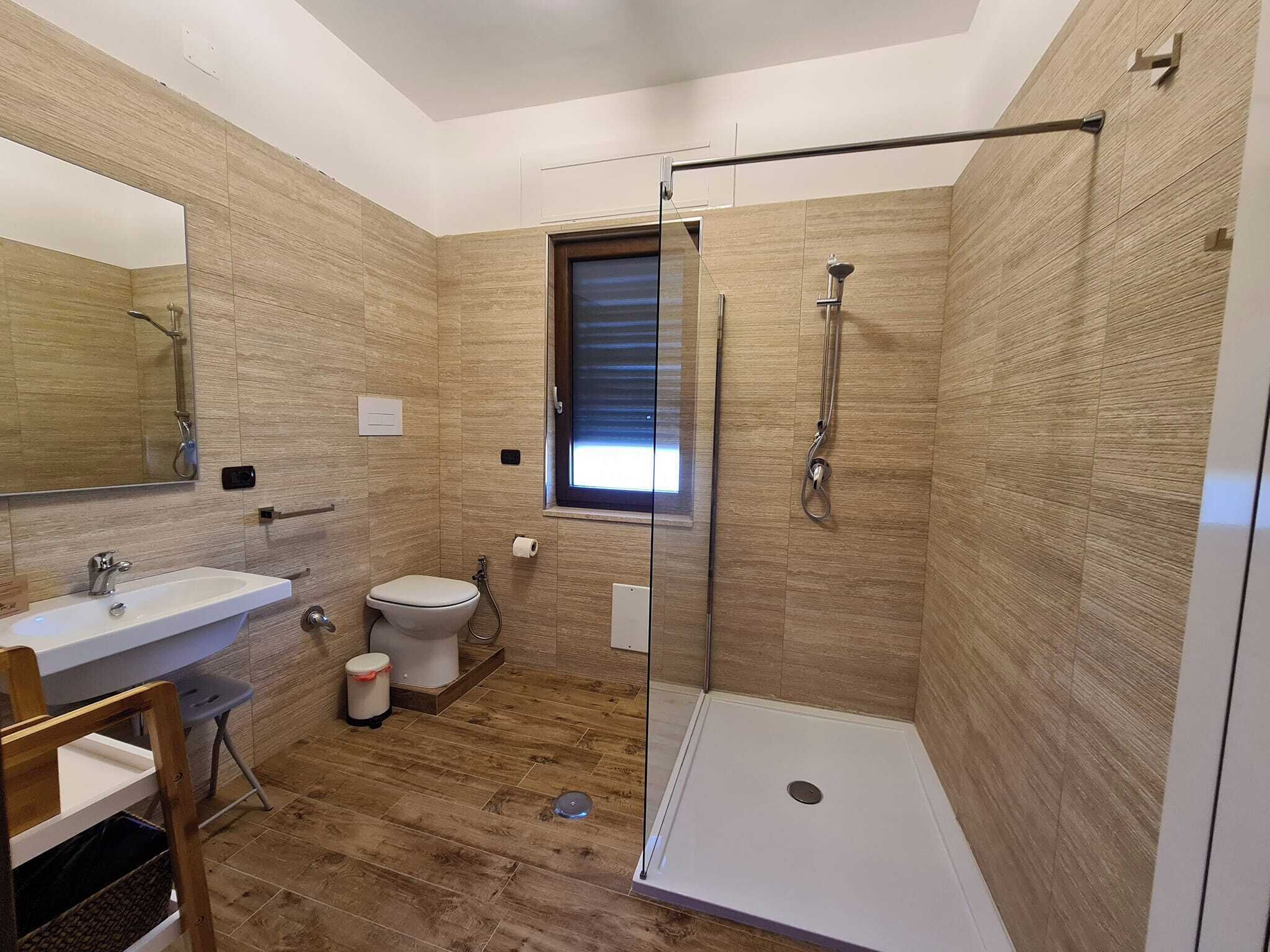 Deluxe Quadruple Room, Mountain View | Bathroom