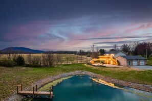 Exterior - Shenandoah Wildwood Retreat w/Firepit and Hot tub (Shenandoah)