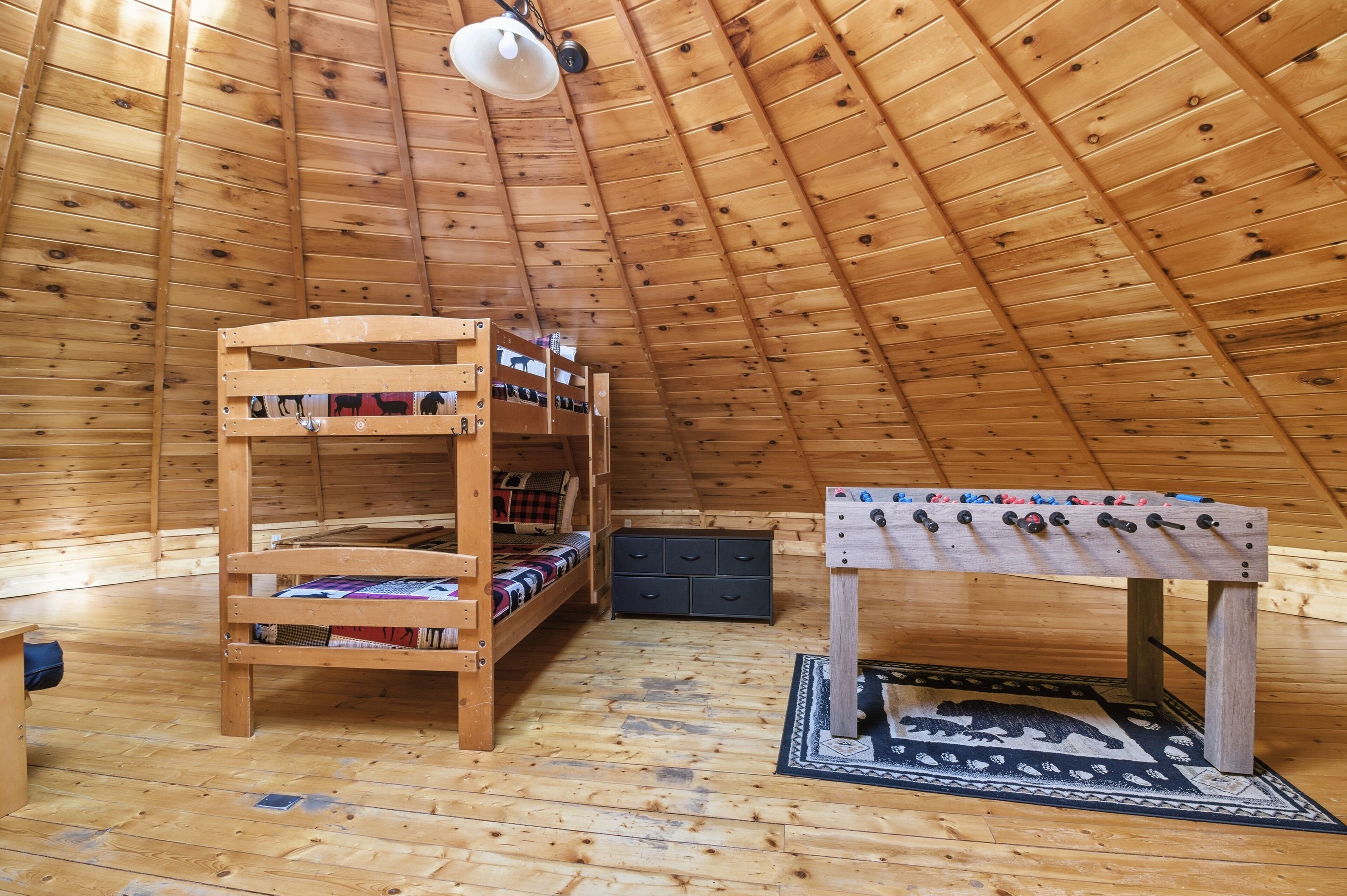 行政小屋, 2 間臥室, 熱水浴缸, 山景 | 獨特設計、獨特裝修、熨斗/熨衫板、免費 Wi-Fi