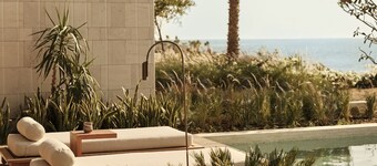 โรสวูด อามาลา  