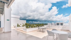 Outdoor dining - Blue Palms | 1BR Condo Near Juanillo Beach (Bavaro)