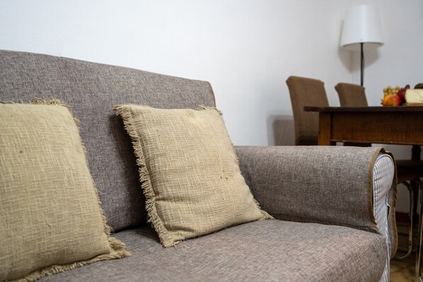 Interior - Apartment 'La Dimora Di Pienza in Val D'Orcia' with Wi-Fi (Pienza)